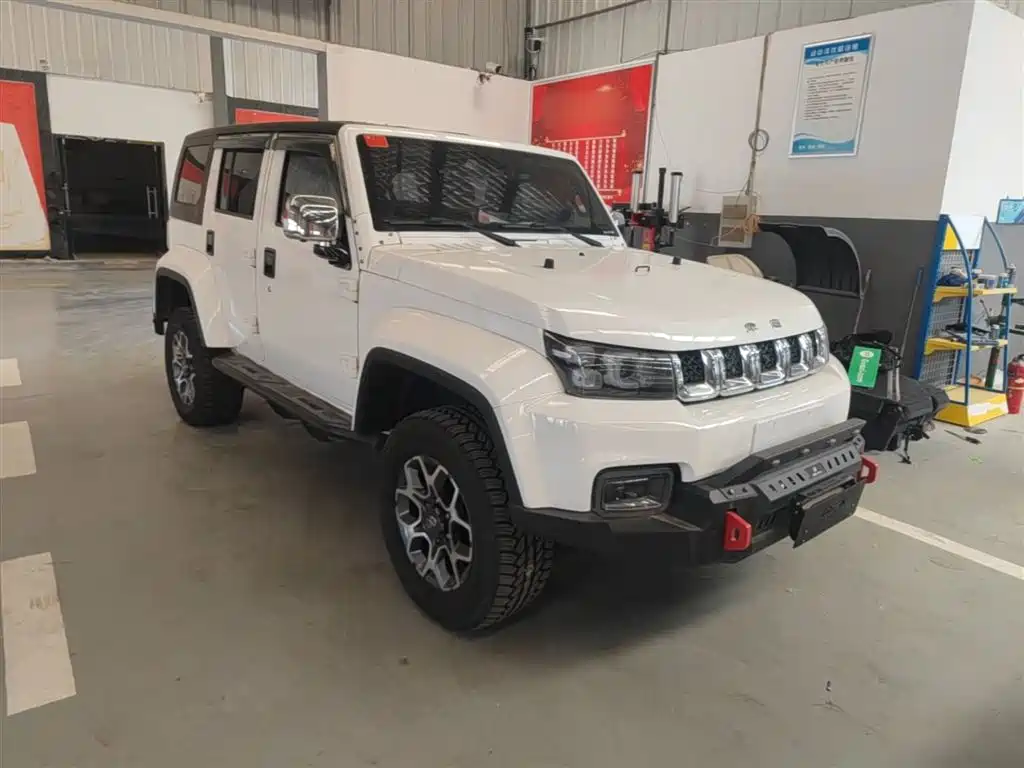 BAIC ORV Beijing Offroad BJ40 2019 PLUS 2.3T Automatic 4WD Luxury Edition China VI фото 22