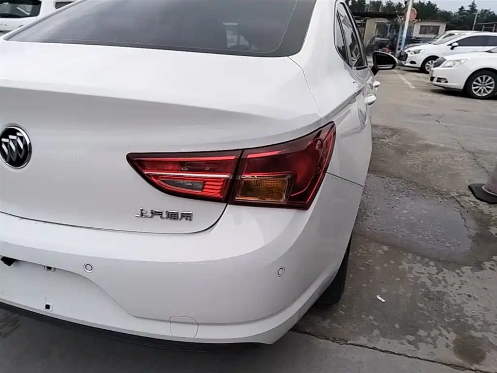 Buick Verano 2018 Sedan 15S Automatic Progressive фото 8