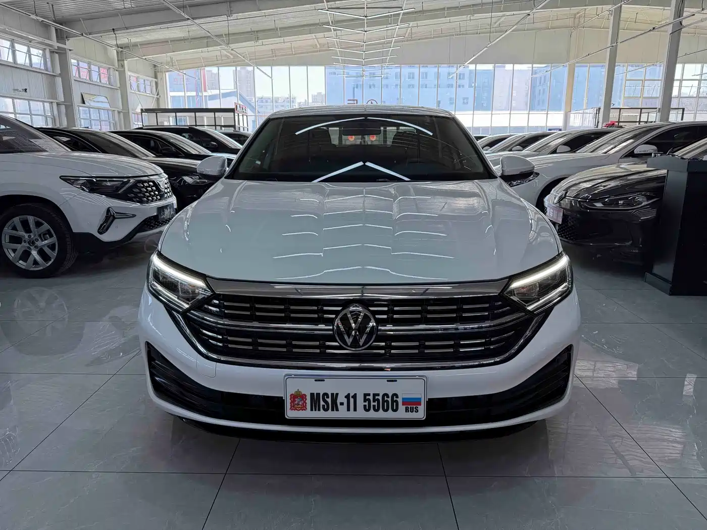 Volkswagen Sagitar 2023 Model Year 280TSI DSG Surpass Edition фото 2