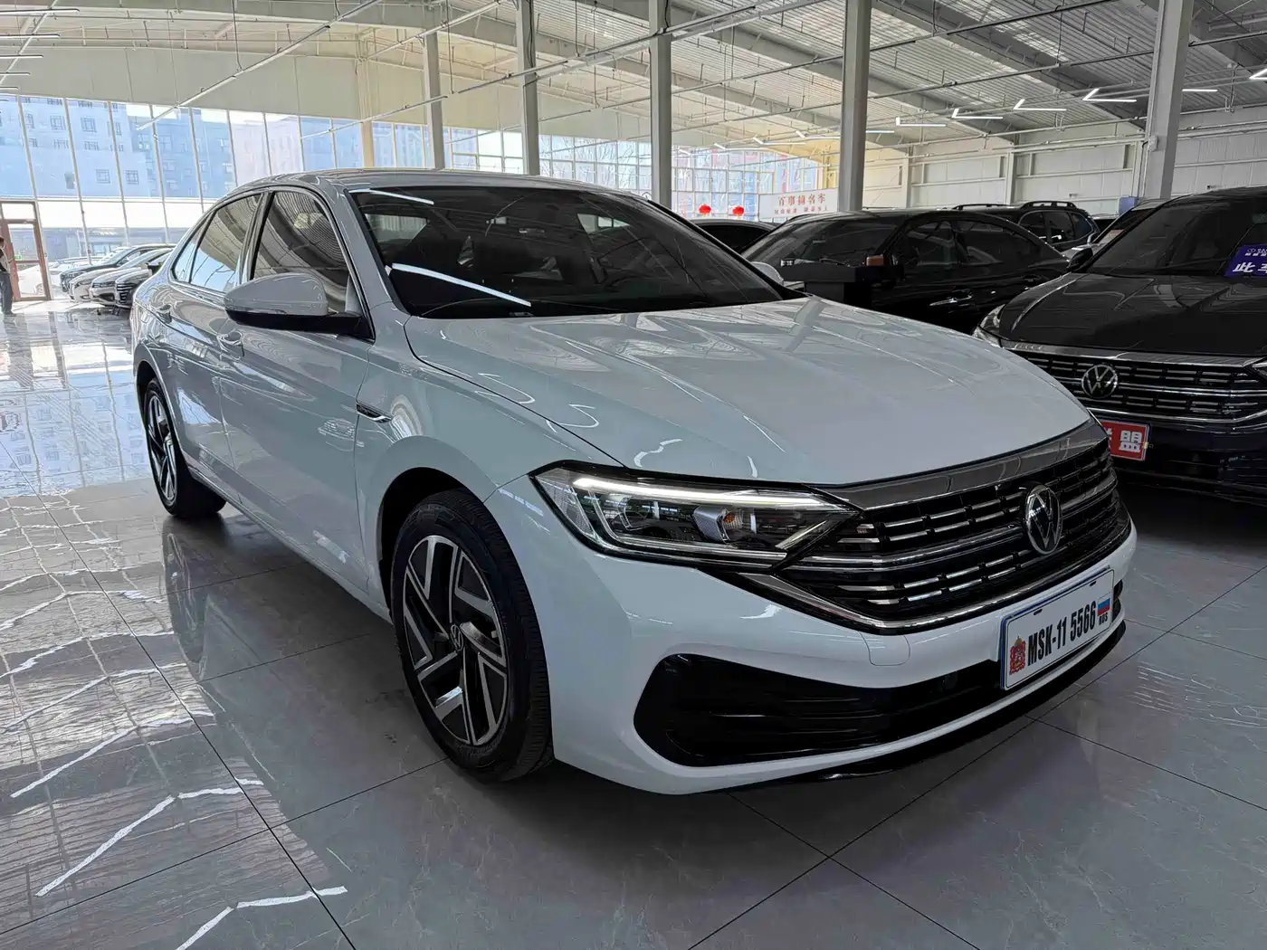 Volkswagen Sagitar 2023 Model Year 280TSI DSG Surpass Edition фото 3