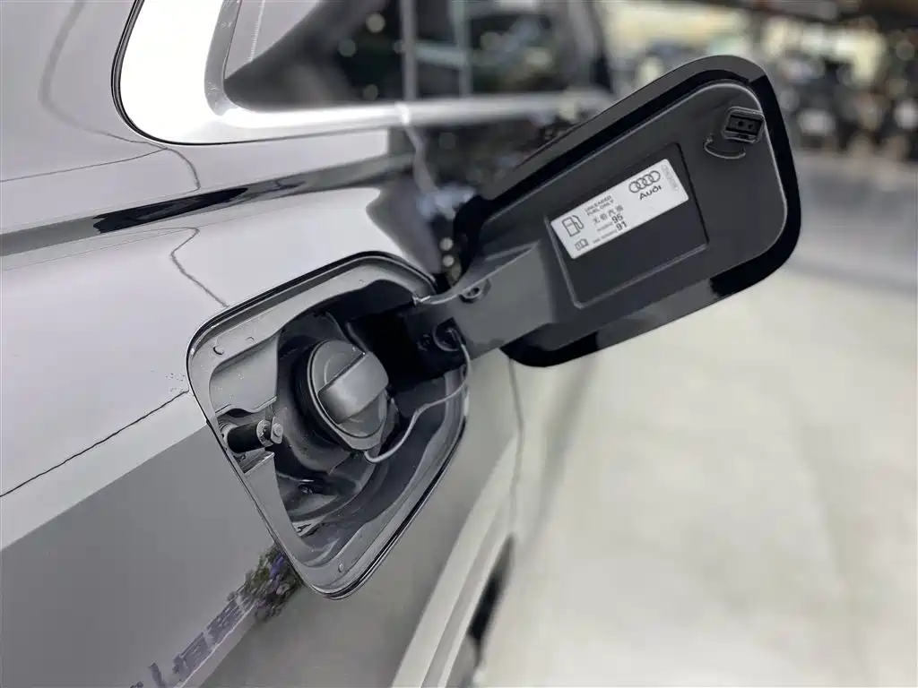 Audi Q8 2022 55 TFSI Luxury Dynamic фото 29