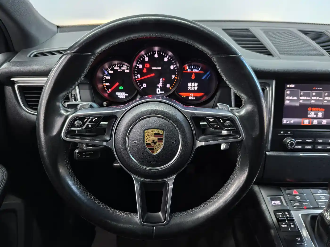 Porsche Macan 2017 Macan 2.0T фото 7