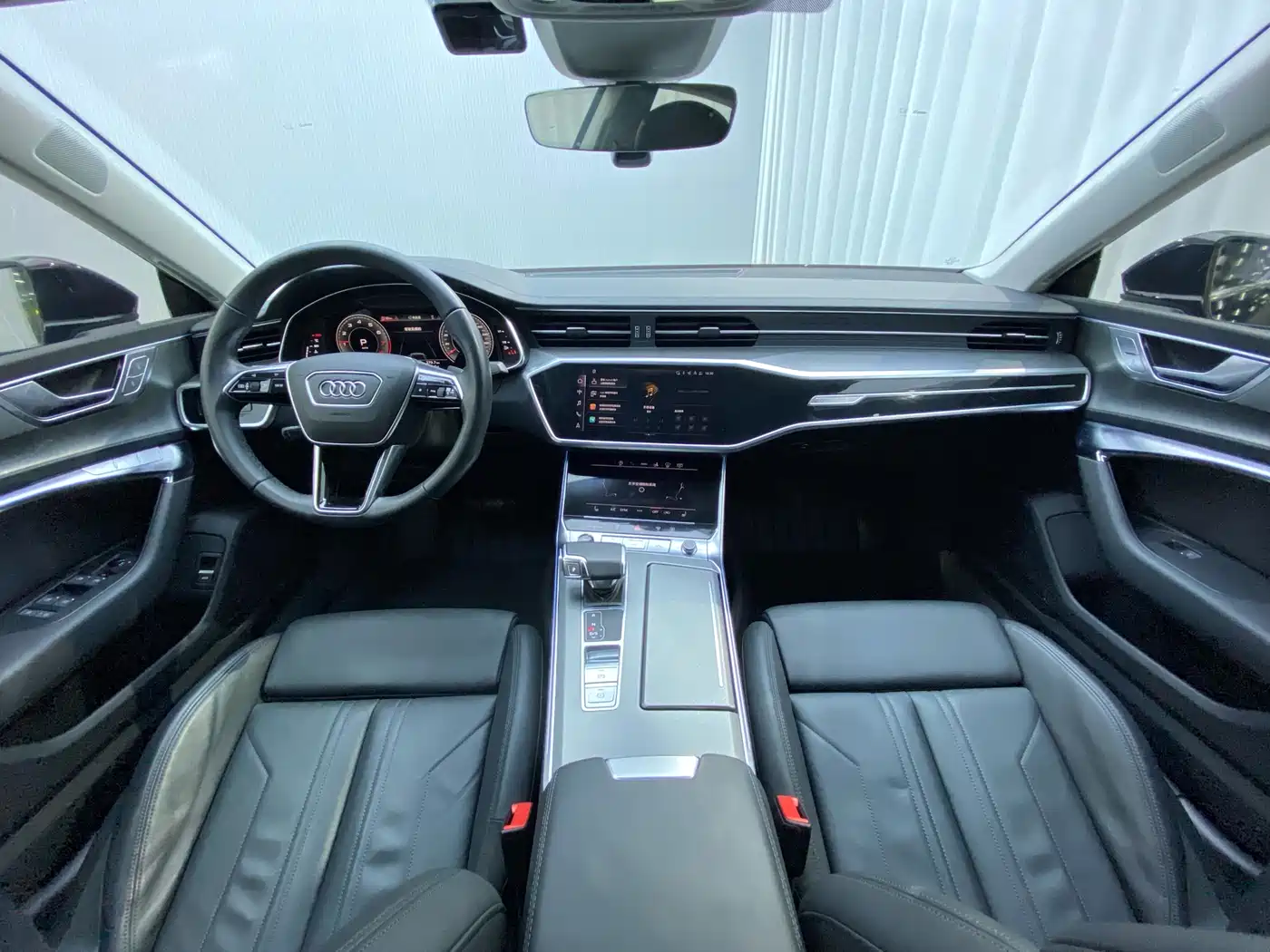 Audi A7 2023 Model 45 TFSI Premium Selection Edition фото 9