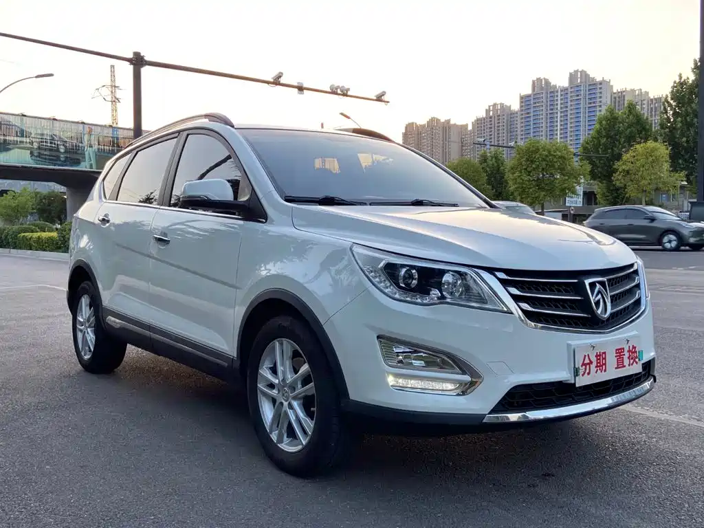 Baojun 560 2015 2015 1.8L Manual Elite