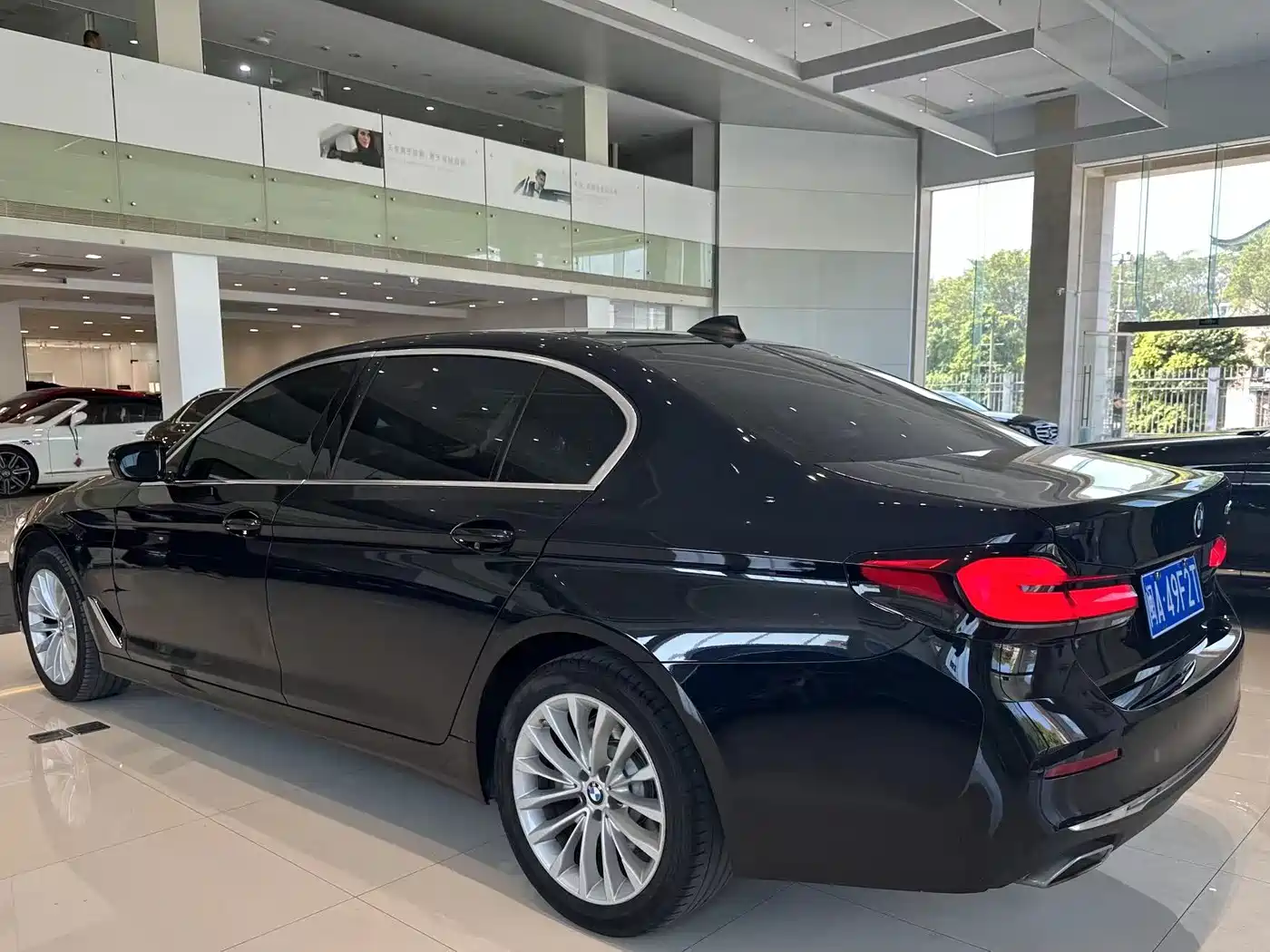 BMW 5 SERIES