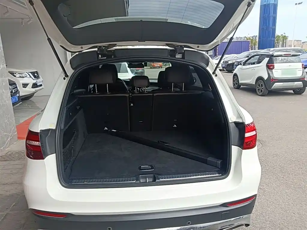 Mercedes-Benz GLC 2016 GLC 260 4MATIC Luxury фото 18