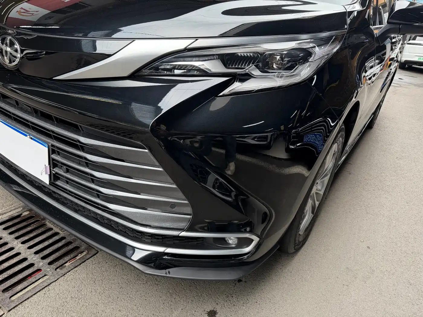 Toyota Sienna 2024 2.5L Hybrid Luxury Edition фото 39