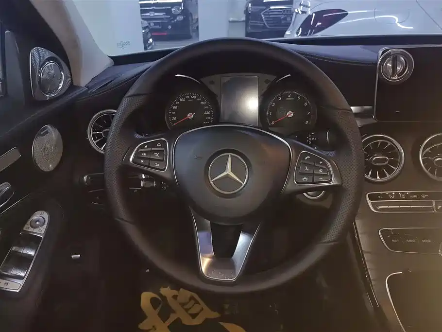 Mercedes-Benz C-Class 2017 Facelift C 200 L Sport Edition фото 15