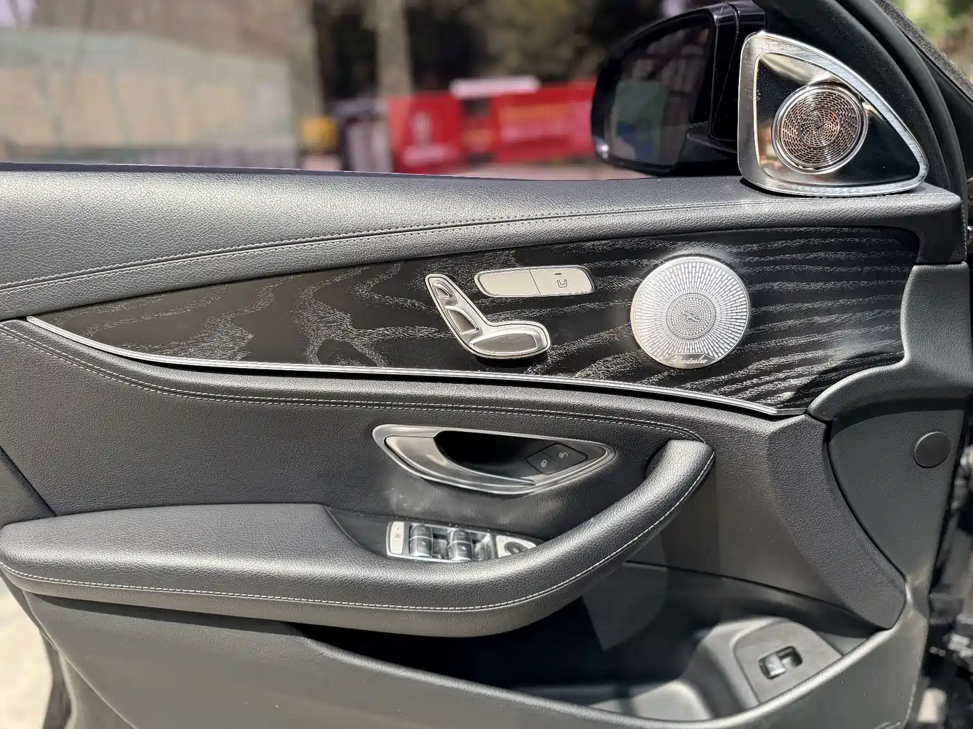Mercedes-Benz E-Class 2019 E 200 L фото 12