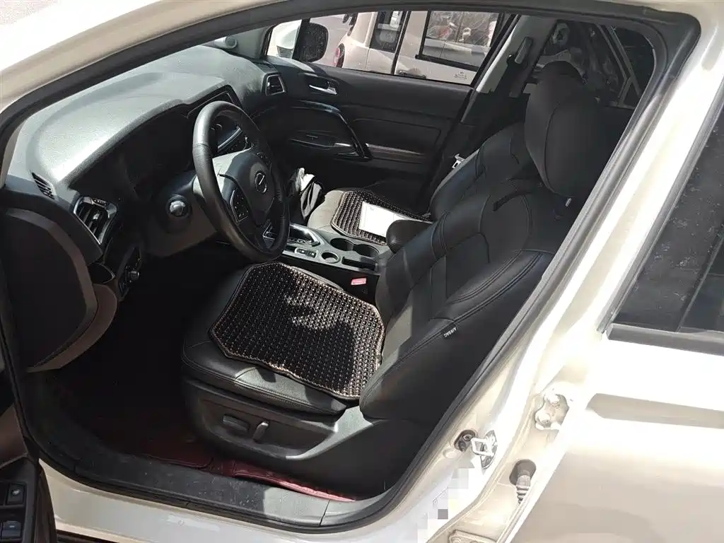GAC Trumpchi Trumpchi GS4 2017 235T Automatic 2WD Luxury Smart Connected Edition фото 8