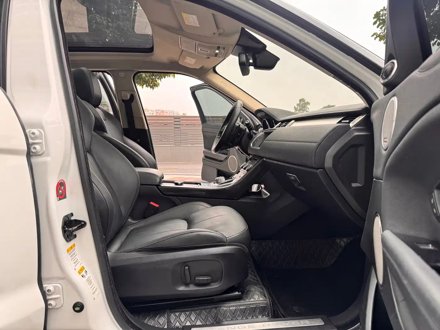 Land Rover Range Rover Evoque 2017 2016 2.0T SE ZhiYao