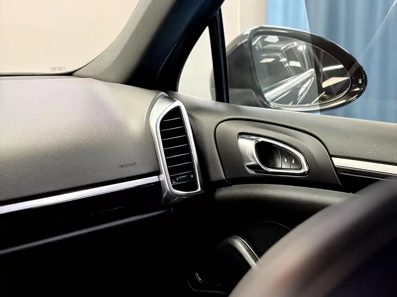 Porsche Cayenne 2016 Cayenne Platinum Edition 3.0T фото 15