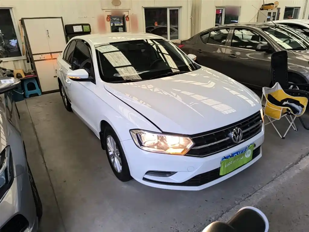 Volkswagen Bora 2016 Model 1.6L Manual Fashion фото 4