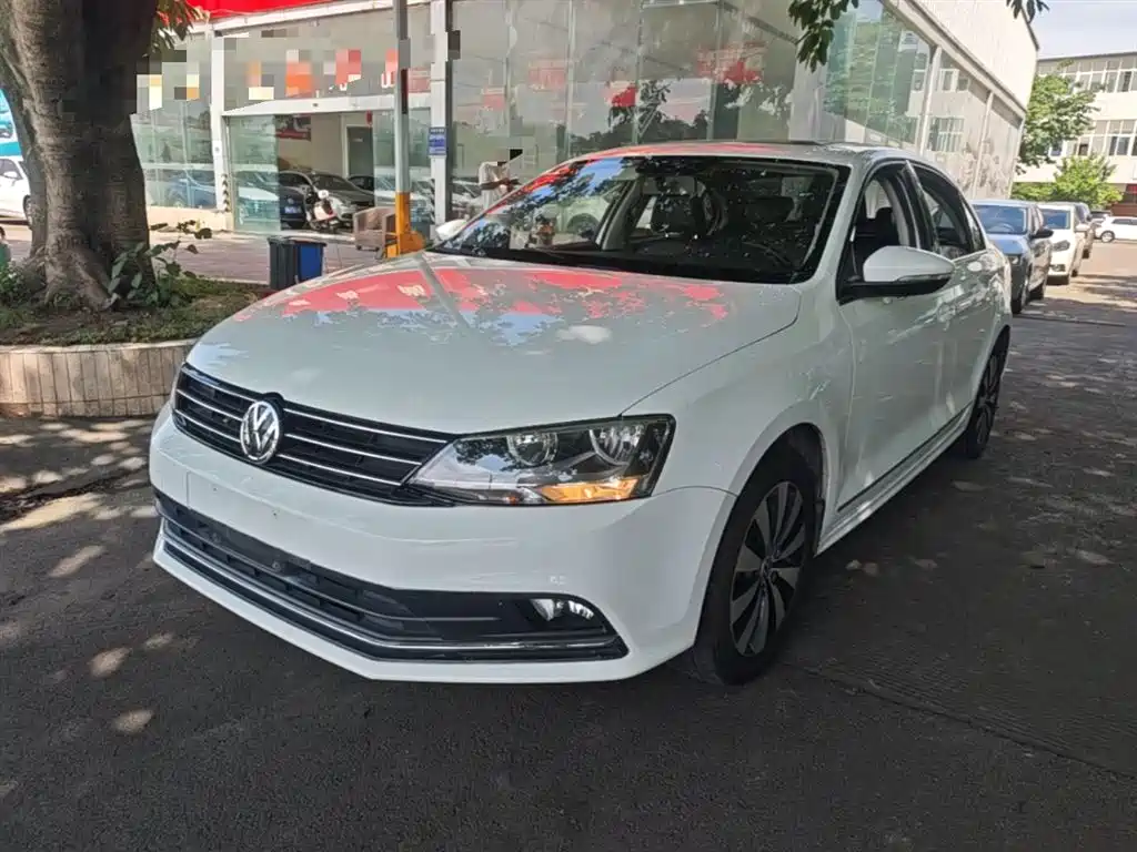 Volkswagen Sagitar 2017 1.6L Automatic Comfort