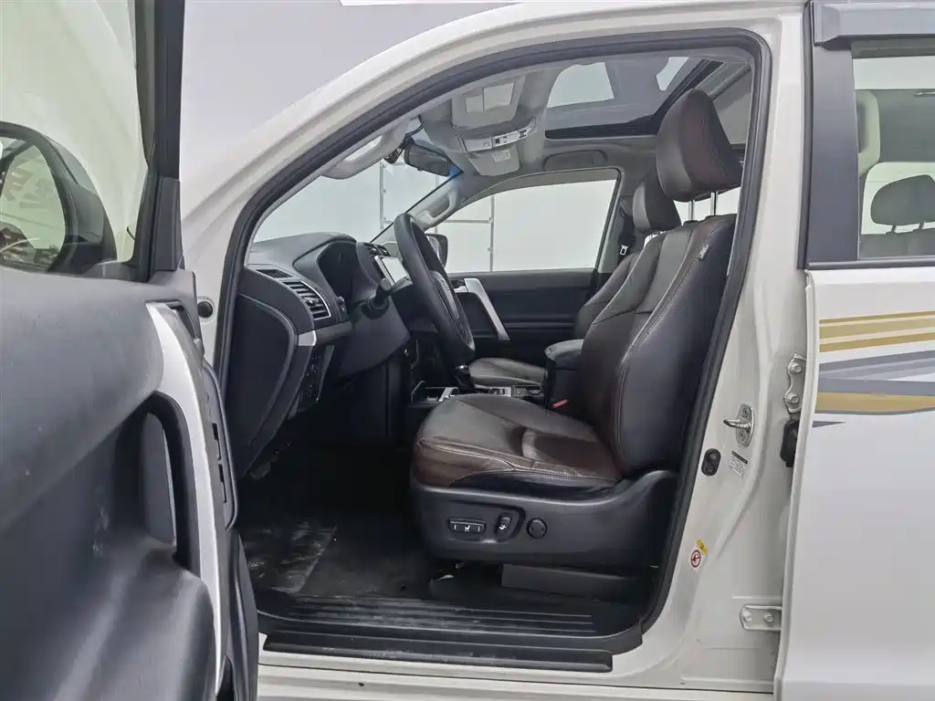 Toyota Prado 2019 3.5L Automatic TX-L Zunxiang Edition with Rear-mounted Spare Tire фото 10