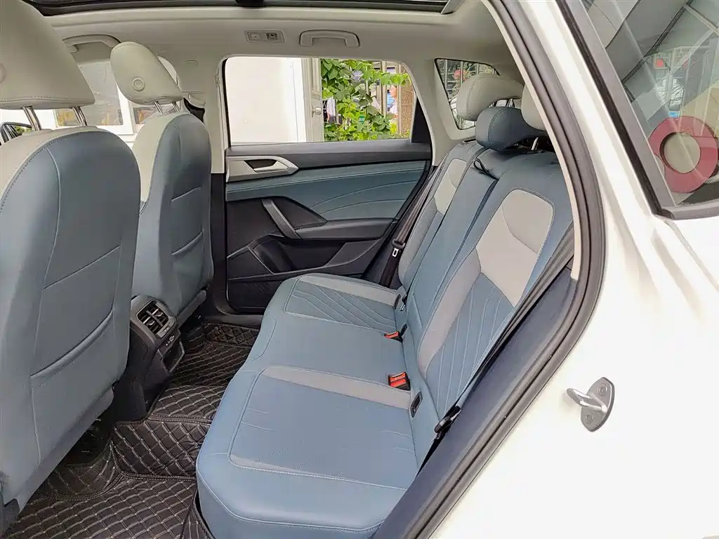 Volkswagen Tharu 2025 2025 Model 300TSI 2WD Bright Moon Edition