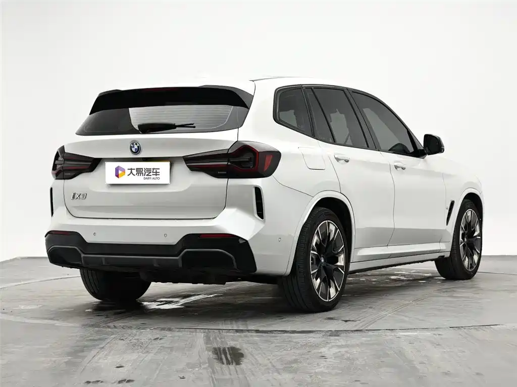 BMW iX3 2022 Innovation Leader фото 3
