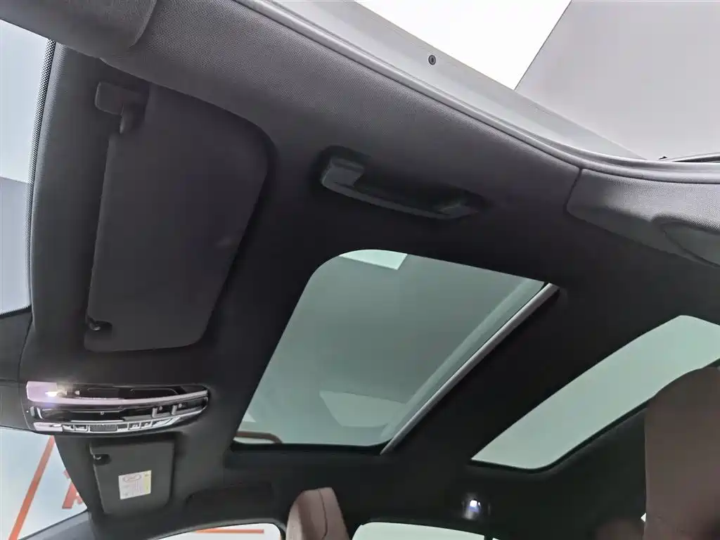 Porsche Panamera New Energy 2023 Facelift Panamera 4 E-Hybrid Platinum Edition 2.9T фото 14