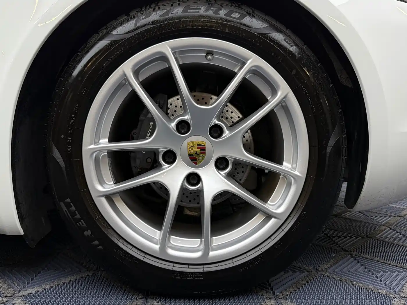 Porsche 718 2022 Cayman 2.0T фото 3