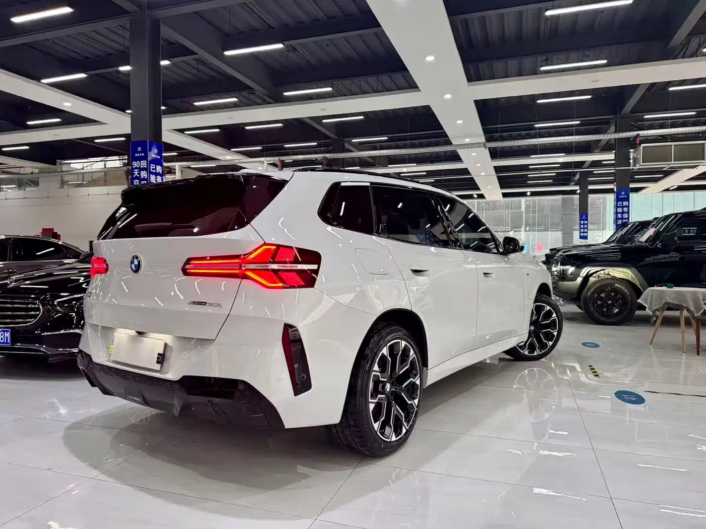 BMW X3 2025 xDrive30L Leading Model M Sport Black Package фото 9
