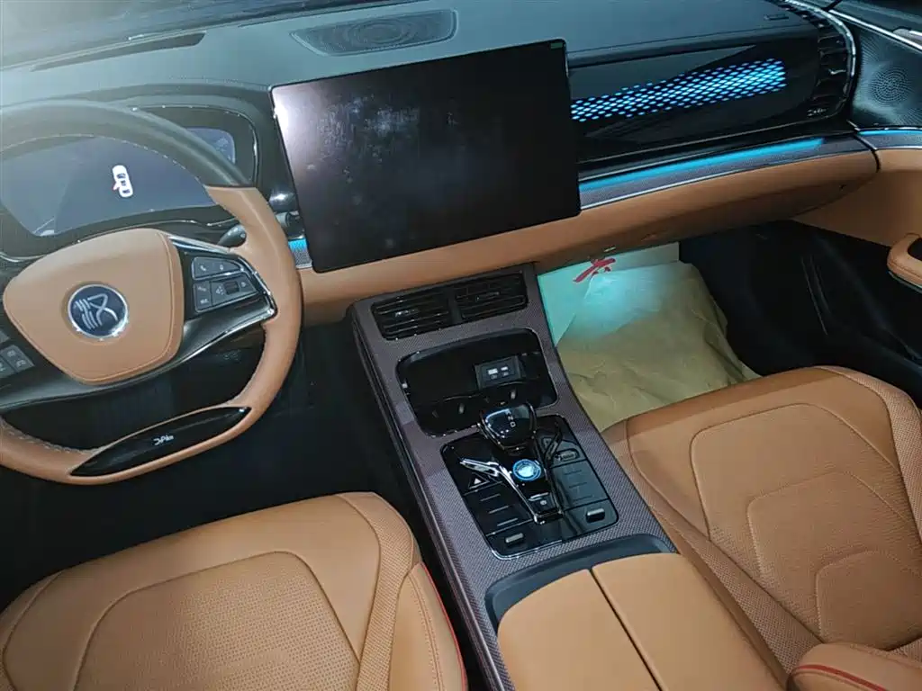 BYD Han 2022 DM-i 242KM Flagship фото 13