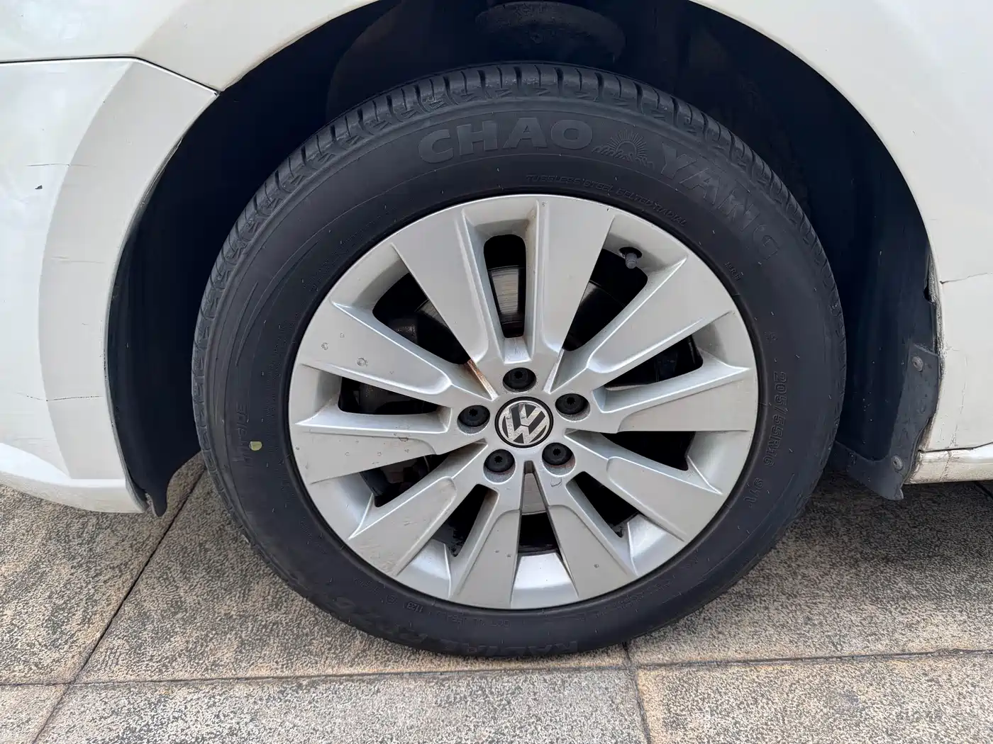 Volkswagen Lavida 2013 Facelift 1.4TSI DSG Comfort фото 18
