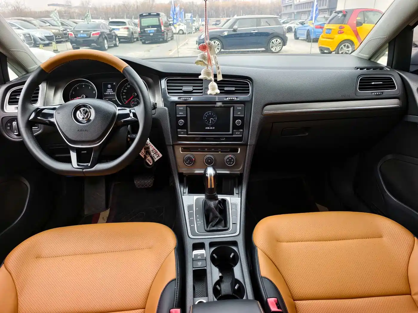 Volkswagen Golf 2014 1.6L Automatic Comfort фото 11