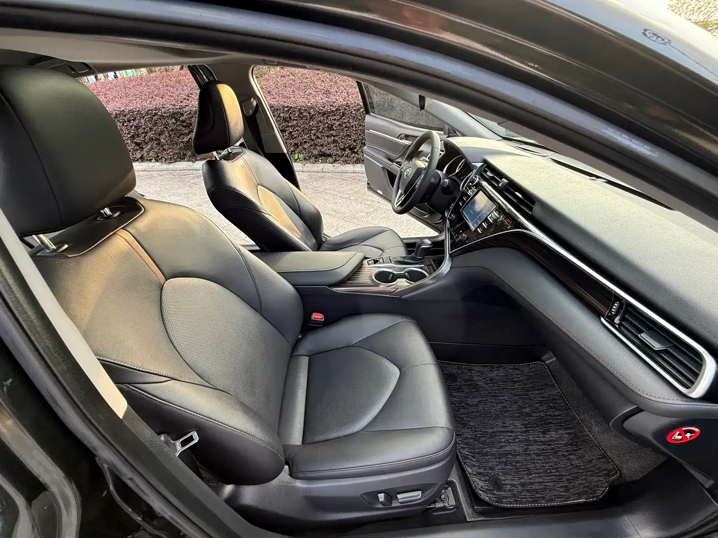 Toyota Camry 2018 2.0G Luxury Edition фото 11