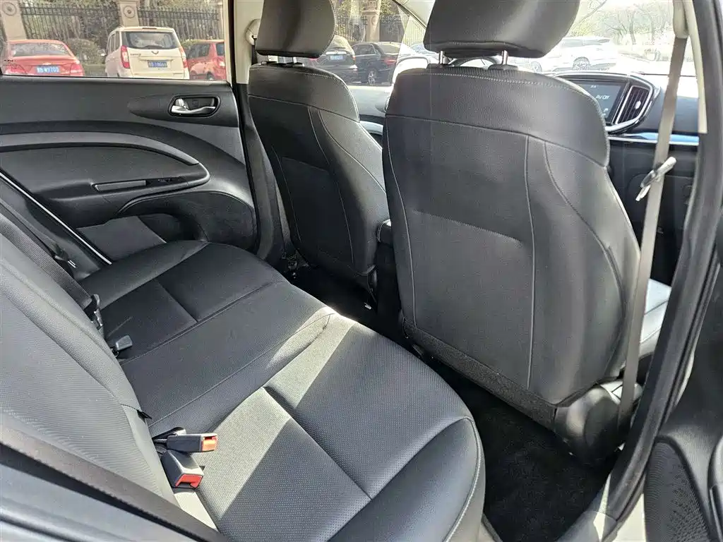 Kia KX1 2021 1.4L CVT Fun Edition фото 9
