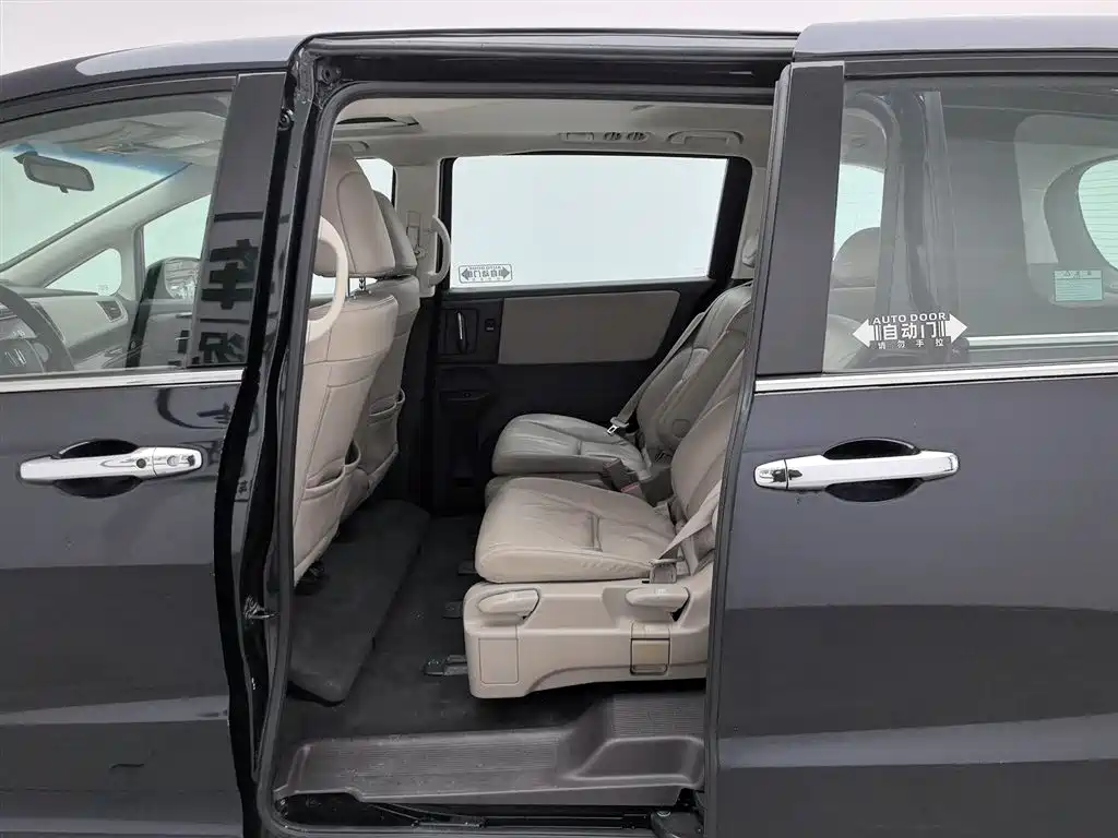Honda Odyssey 2017 2.4L Luxury Edition фото 15