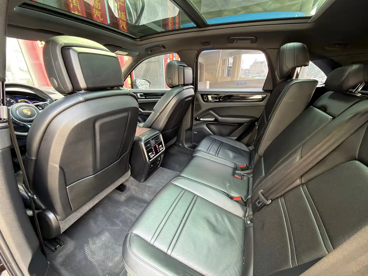 Porsche Cayenne New Energy 2019 Cayenne E-Hybrid 2.0T фото 8