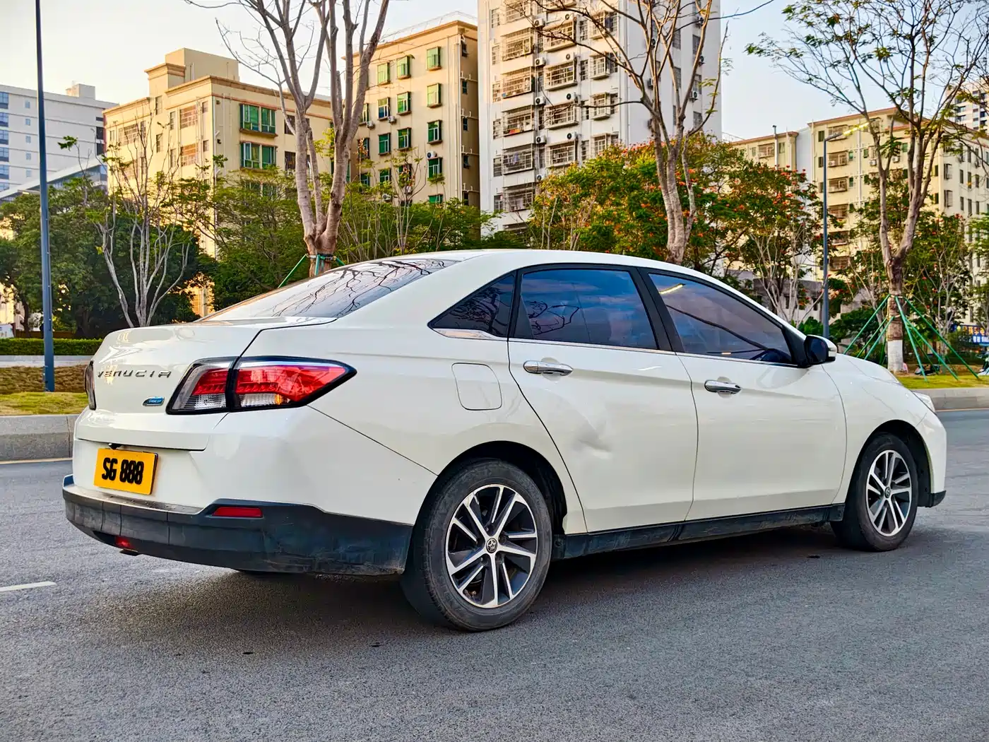 Venucia D60 2018 2018 1.6L CVT Smart Elite Edition
