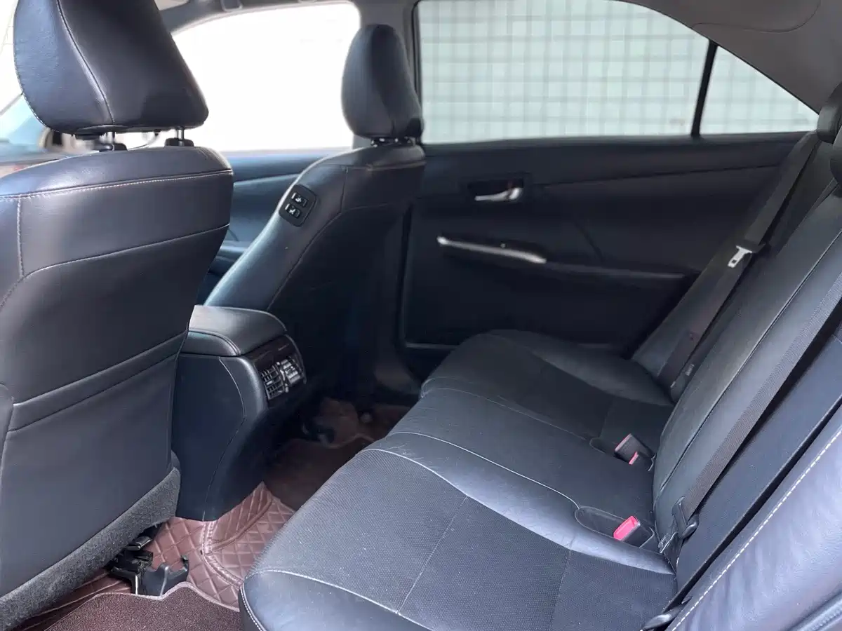 Toyota Camry 2017 2016 2.0G 10th Anniversary Leading Edition