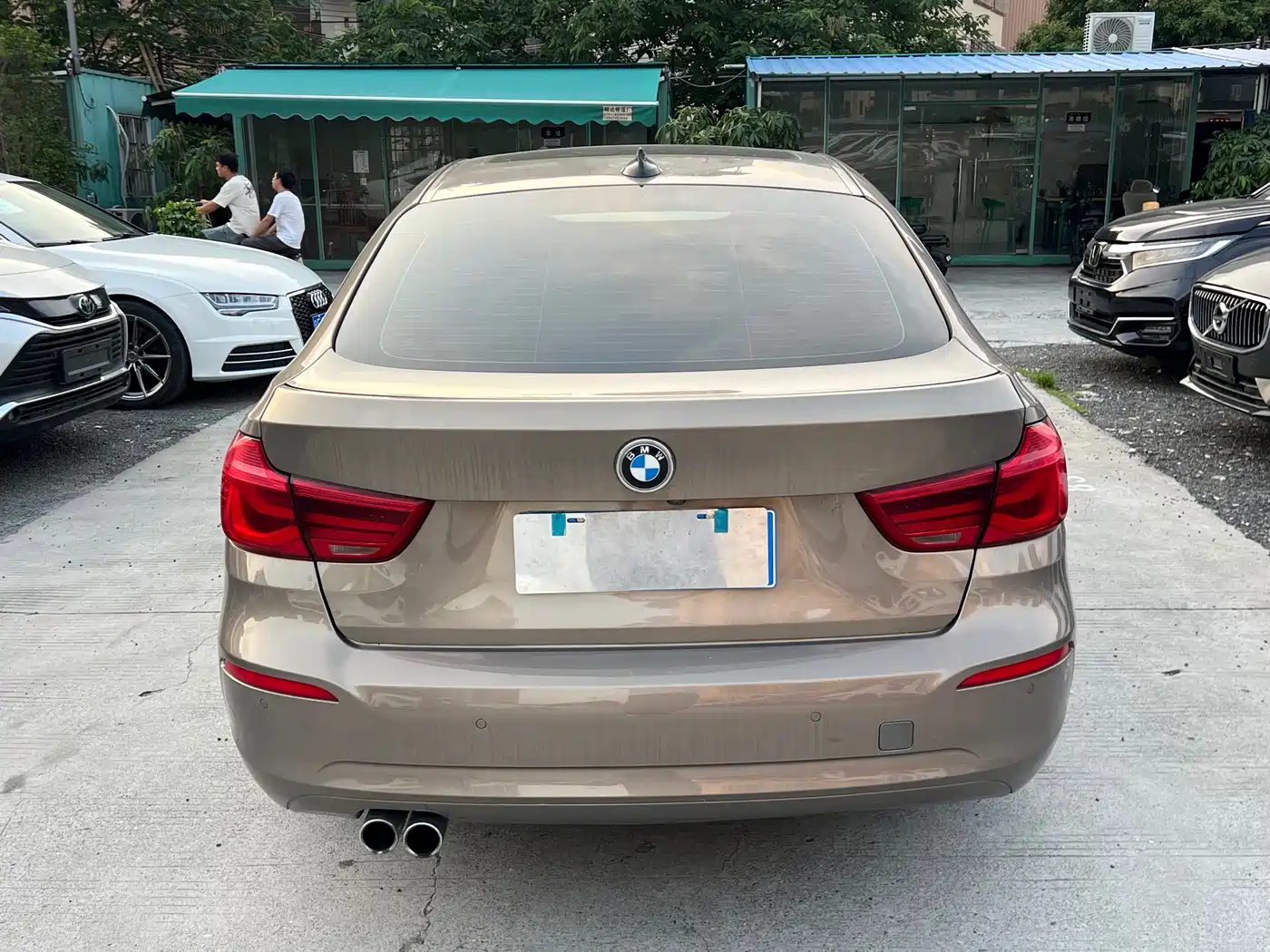 BMW 3 Series GT 2018 320i Fashion фото 5