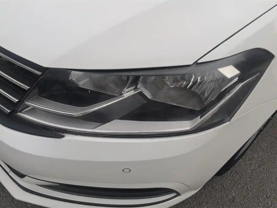 Volkswagen Lavida Tour 2015 230TSI DSG Comfort Edition фото 5
