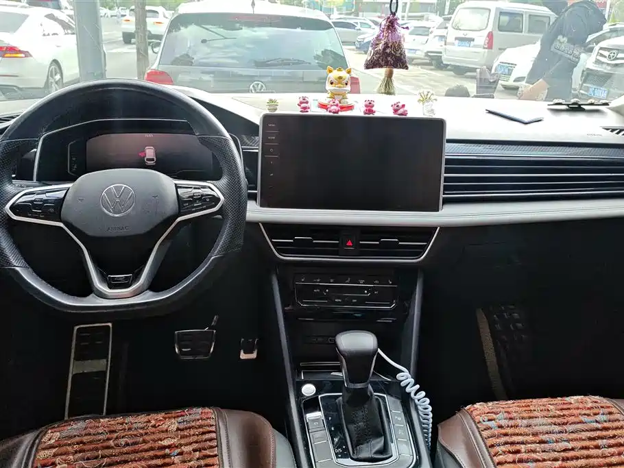 Volkswagen Tiguan L 2023 Facelift 330TSI Auto FWD R-Line Premium фото 12