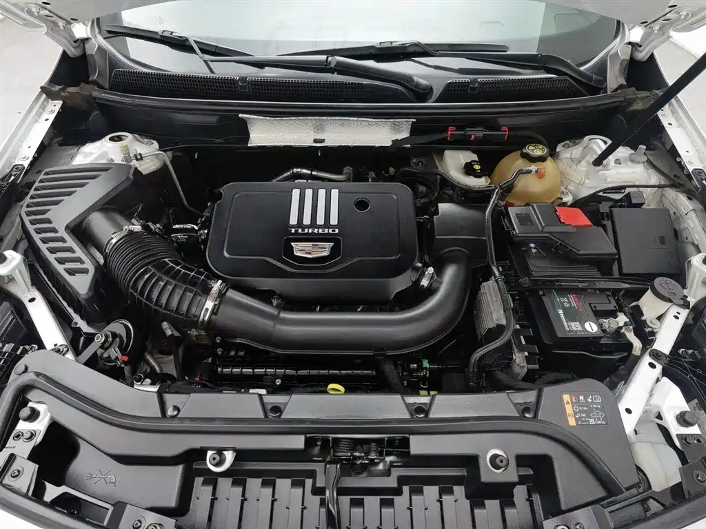 CADILLAC XT5