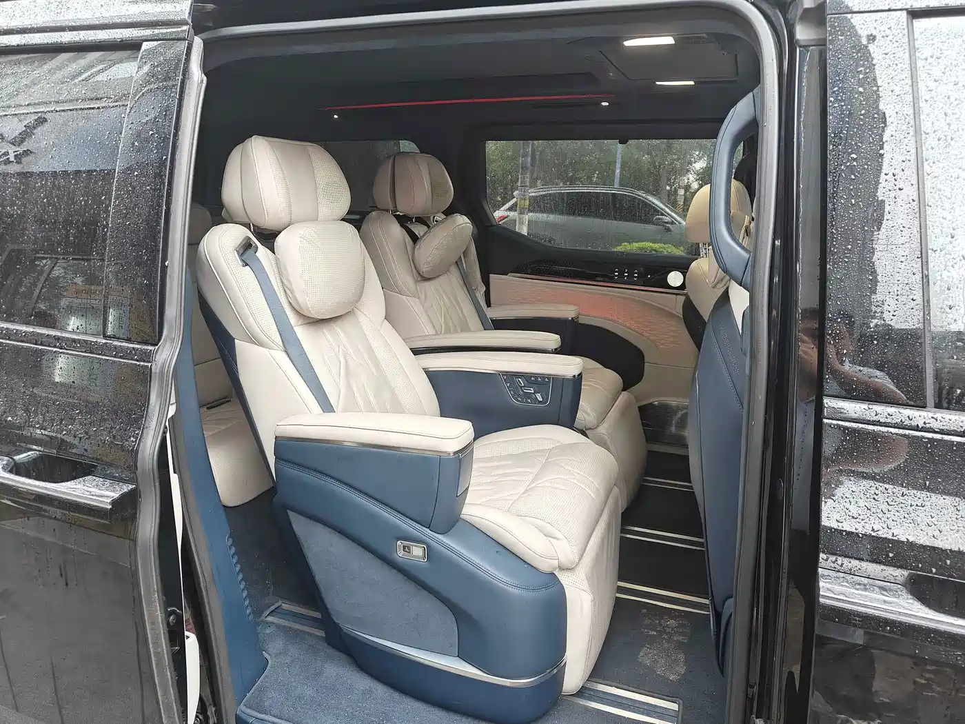 ZEEKR 009 2025 2024 7-Seat Aisle Version 108kWh