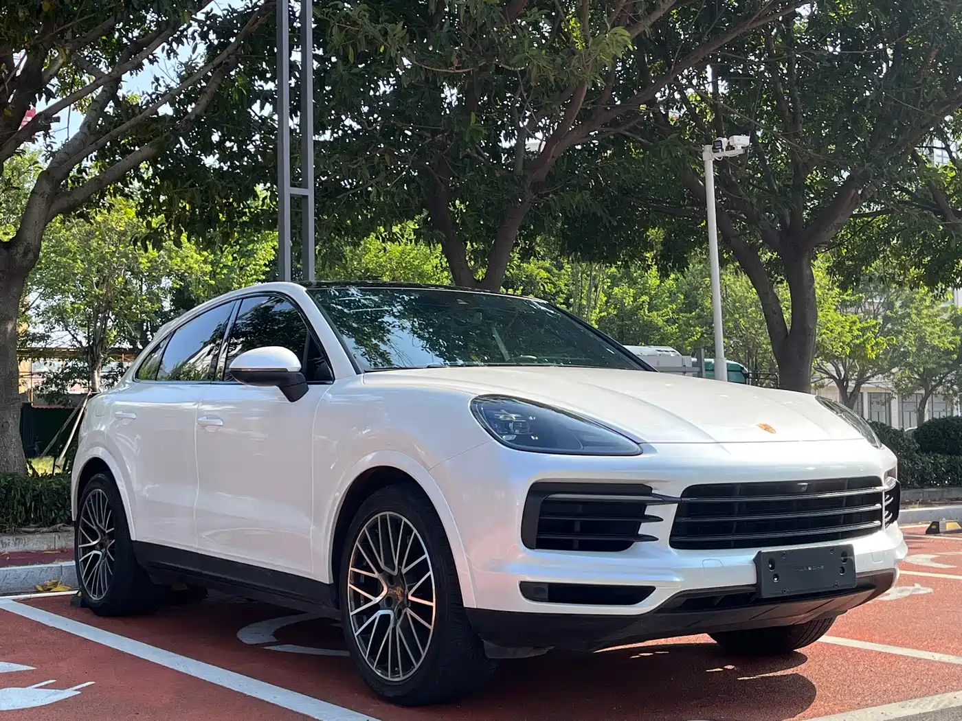 Porsche Cayenne 2019 Cayenne Coupé 3.0T фото 3