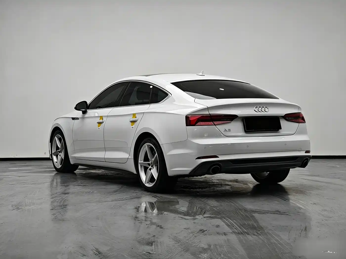 Audi A5 (Import) 2017 Sportback 40 TFSI Fashion фото 2