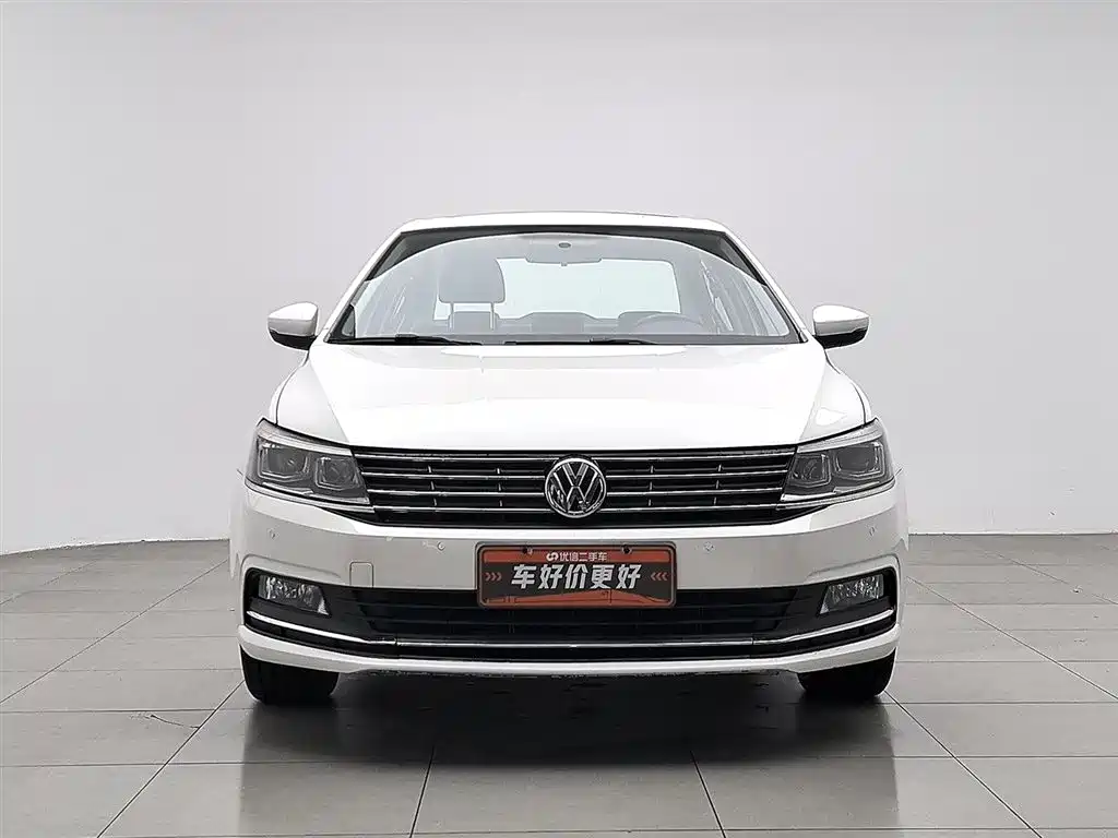 Volkswagen Lavida 2015 230TSI DSG Comfort Edition фото 3