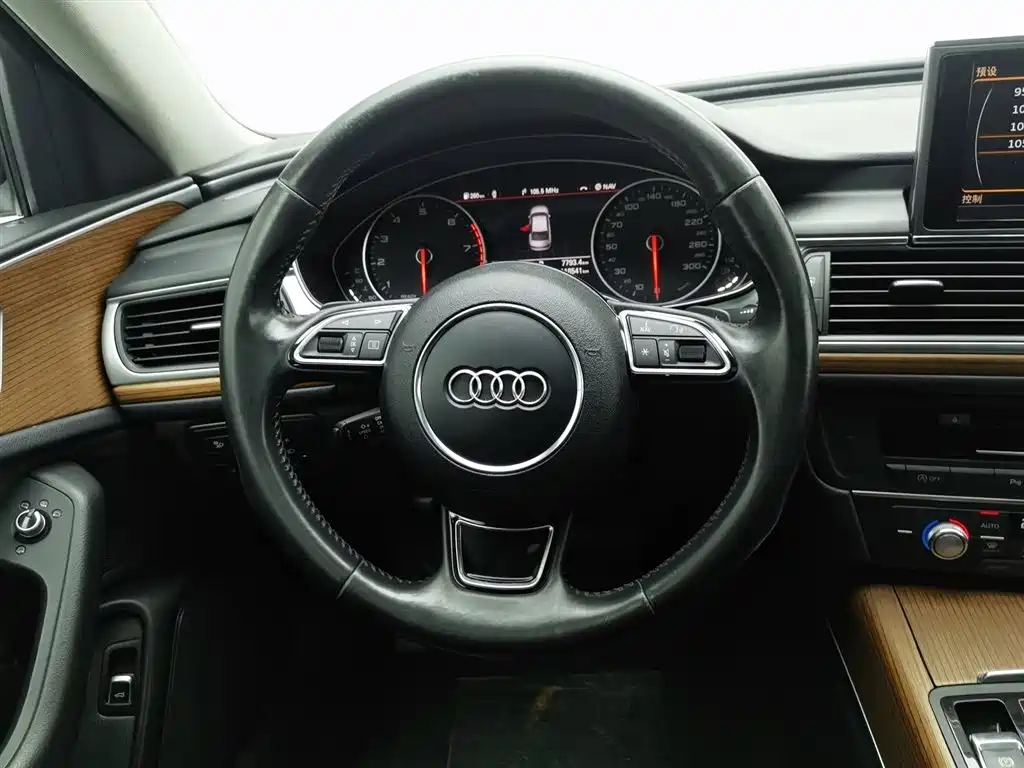 Audi A6L 2018 30th Anniversary 30 FSI Style фото 11