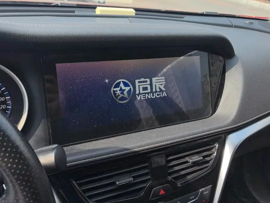 Venucia T90 2020 2018 2.0L CVT Smart Connected Premium Edition China VI