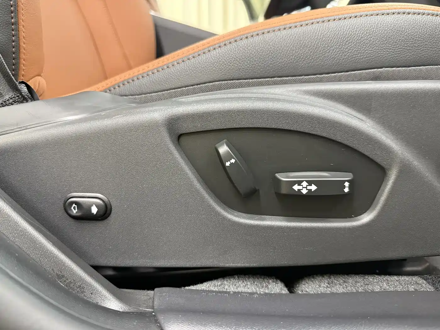 Фото 33 - Volvo S60