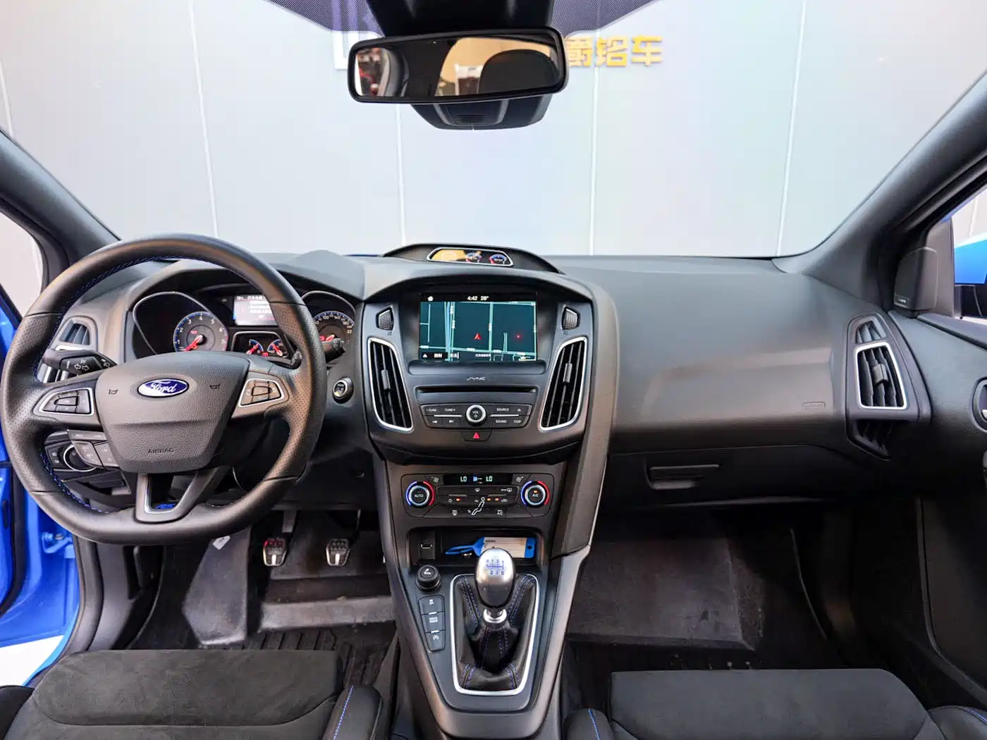 Ford Focus (Import) 2018 2.3T RS Track Edition фото 9