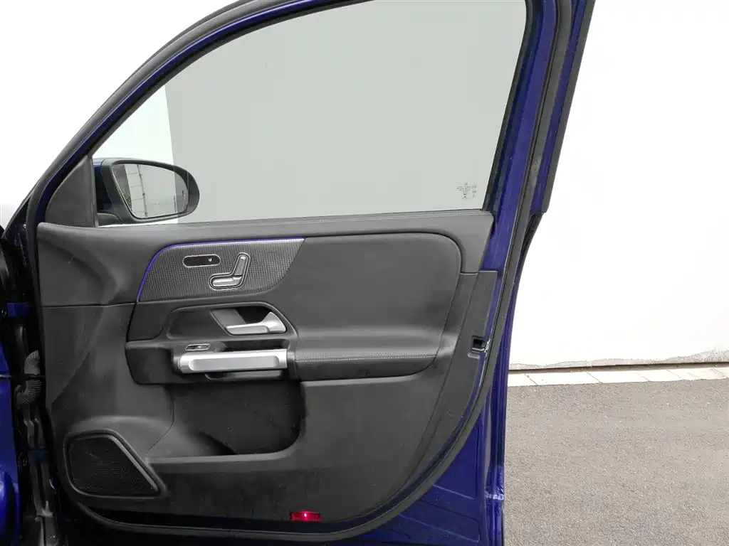 Mercedes-Benz GLB, миниатюра 16