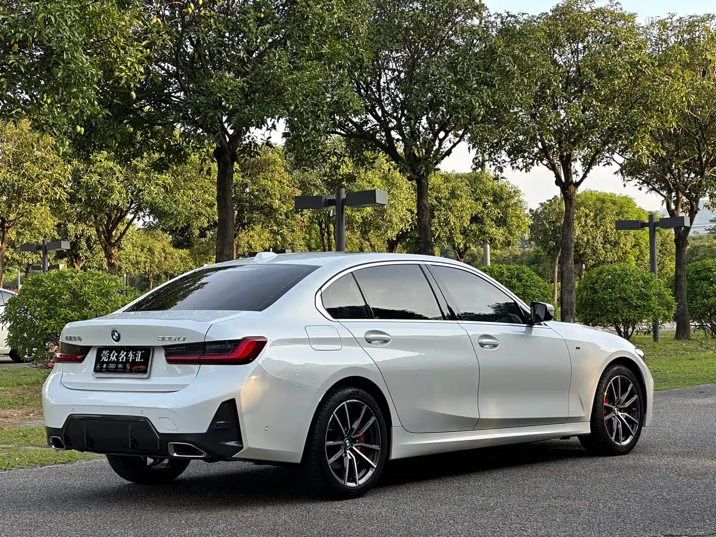 BMW 3 Series 2023 325Li M Sport Package фото 6