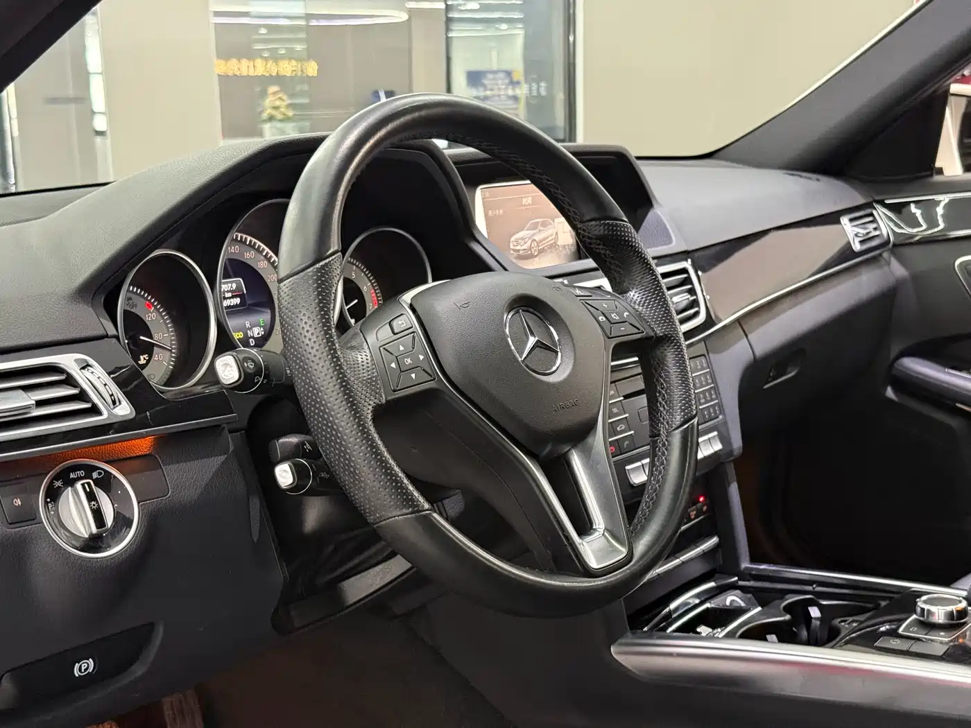 Mercedes-Benz E-Class 2015 Facelift E 260 L Sport фото 5