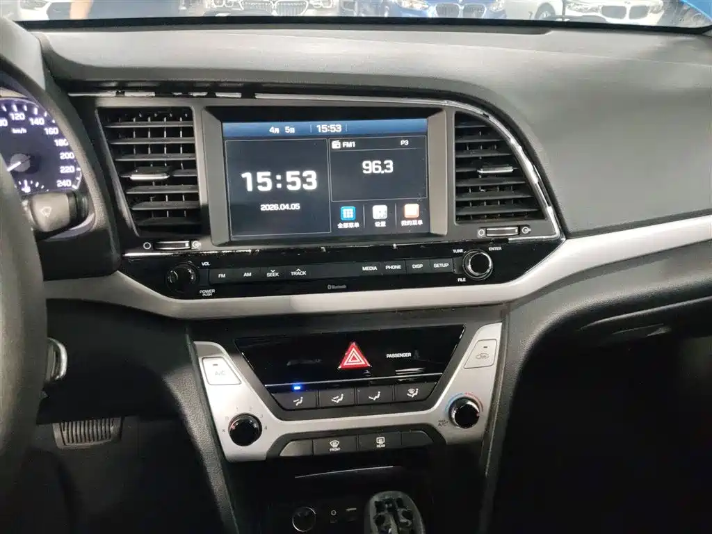 Hyundai Elantra 2016 Model 1.6L Automatic Smart Elite фото 13