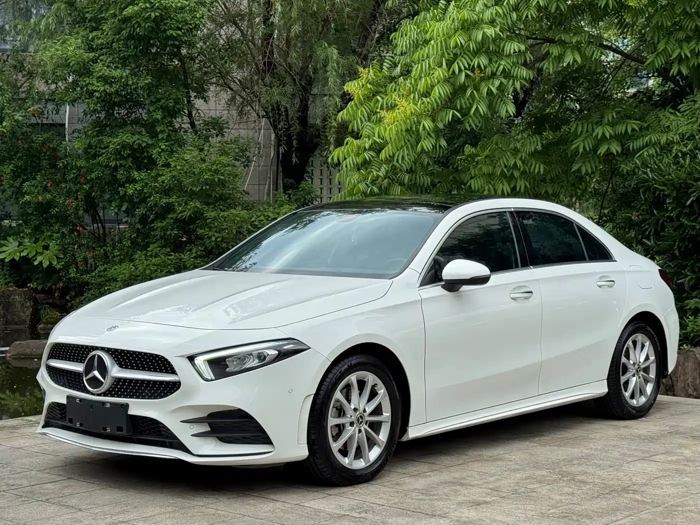 Mercedes-Benz A-Class 2022 A 200 L Sport Sedan Style